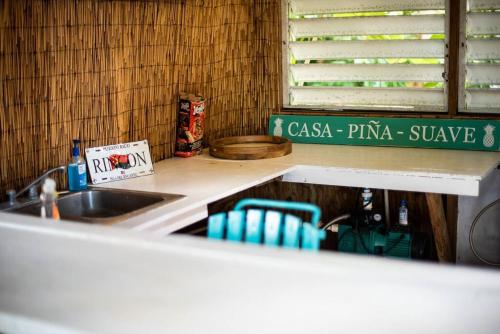 מתקני המלון, Casa Piña Suave #2 Jungle seclusion close to ocean (Casa Pina Suave #2 Jungle seclusion close to ocean) in רינקון מתקני המלון, Casa Piña Suave #2 Jungle seclusion close to ocean (Casa Pina Suave #2 Jungle seclusion close to ocean) in רינקון