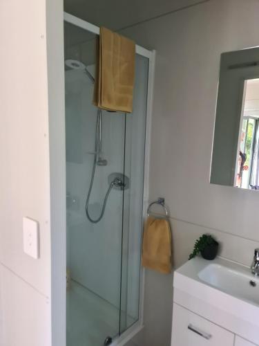 ห้องน้ำ, Private Country Cottage in เปคาคาริกิ ห้องน้ำ, Private Country Cottage in เปคาคาริกิ
