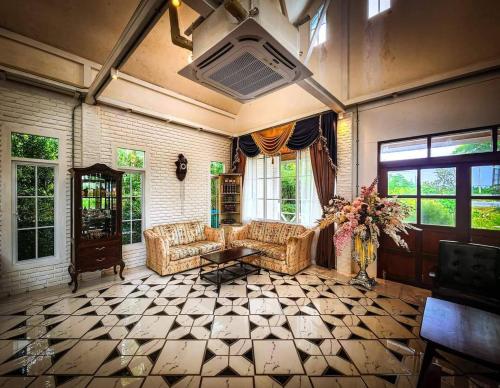 Ruen Nai Hua BY KOYAD