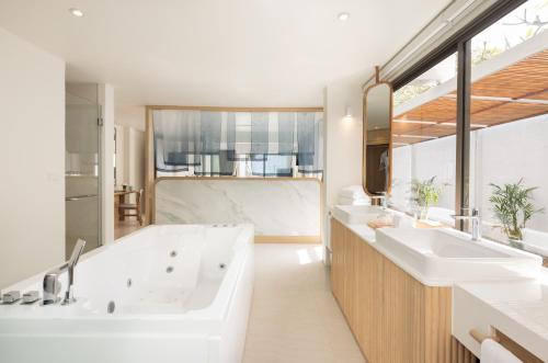 Facilities, U Hua Hin in Cha Am Beachfront Facilities, U Hua Hin in Cha Am Beachfront