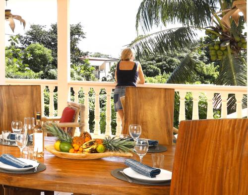 Φαγητό και ποτό, Villa Kanelle, F4, commerces et plage à 100m, (Villa Kanelle, F4, commerces et plage a 100m,) in Le Diamant Φαγητό και ποτό, Villa Kanelle, F4, commerces et plage à 100m, (Villa Kanelle, F4, commerces et plage a 100m,) in Le Diamant