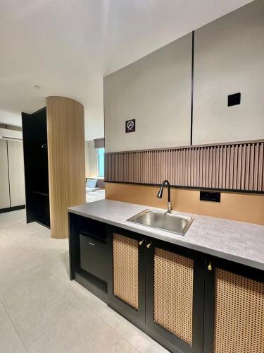 Kitchen, Urban Inn, Serai Wangi in Padang Serai Kitchen, Urban Inn, Serai Wangi in Padang Serai