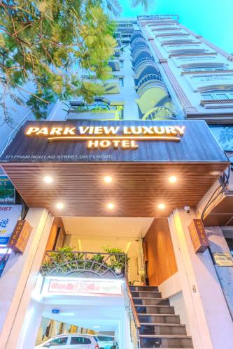 Entrance, PARK VIEW LUXURY HOTEL in Ho Chi Minh City Entrance, PARK VIEW LUXURY HOTEL in Ho Chi Minh City