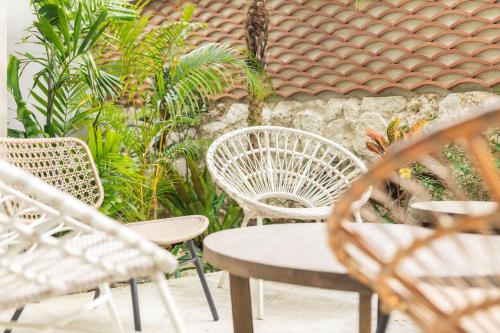 Garden, e-ma ISHIGAKIJIMA TABISHIKA in Ishigaki Garden, e-ma ISHIGAKIJIMA TABISHIKA in Ishigaki