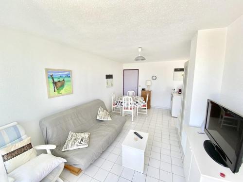 APPARTEMENT 1 CHAMBRE ET PISCINE POUR 6 PERSONNES in Le Grau-du-Roi APPARTEMENT 1 CHAMBRE ET PISCINE POUR 6 PERSONNES in Le Grau-du-Roi