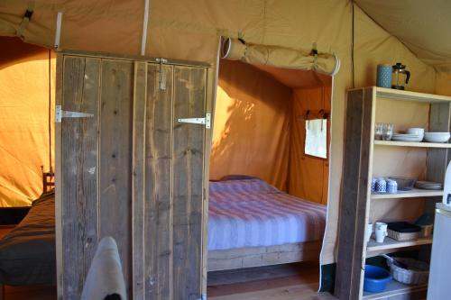 Charmecamping Domaine Bleu Celeste in Couleuvre Charmecamping Domaine Bleu Celeste in Couleuvre