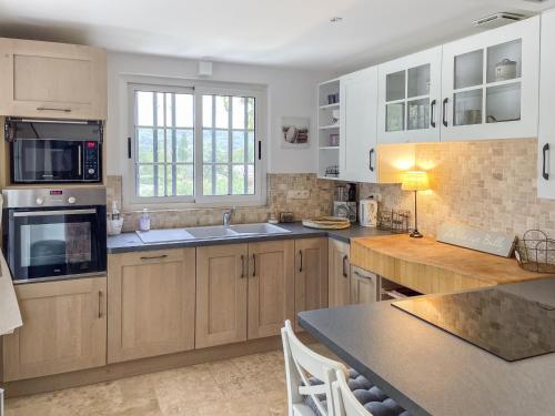 Konyha, Mas du Murier in Correns Konyha, Mas du Murier in Correns