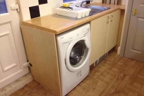 This photo about Maxwell Apartment shared on HyHotel.com