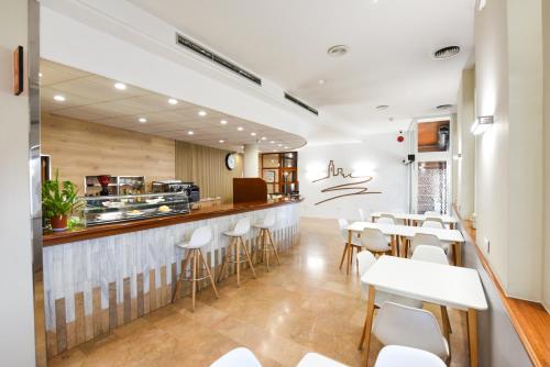 Vestíbulo, Hotel Nadal in Lleida Vestíbulo, Hotel Nadal in Lleida