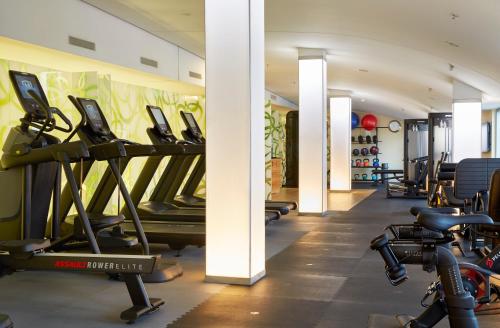 Hilton Garden Inn Frankfurt Airport - image 12