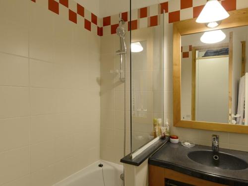Appartement cosy, acces direct pistes, 5 pers, Belle Plagne - FR-1-181-2386 in La Plagne Appartement cosy, acces direct pistes, 5 pers, Belle Plagne - FR-1-181-2386 in La Plagne
