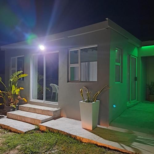 Zufike Guesthouse in Rowallan Park Zufike Guesthouse in Rowallan Park