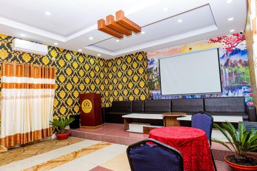 صالة مشتركة/ منطقة التلفزيون, Hotel Palazzo in كالانكي صالة مشتركة/ منطقة التلفزيون, Hotel Palazzo in كالانكي