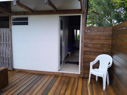 Mara'ai le spot Tubuai, Chambre Triple Deluxe Mahu SDB Privée avec piscine (Mara'ai le spot Tubuai, Chambre Triple Deluxe Mahu SDB Privee avec piscine) in 오스트랄 아일랜드 Mara'ai le spot Tubuai, Chambre Triple Deluxe Mahu SDB Privée avec piscine (Mara'ai le spot Tubuai, Chambre Triple Deluxe Mahu SDB Privee avec piscine) in 오스트랄 아일랜드
