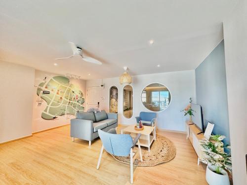 ห้องส่วนกลางสำหรับนั่งเล่น/ดูทีวี, เฮอร์มา โฮเทล (Herma Hotel) near กรีนแวลเลย์ คันทรีคลับ ห้องส่วนกลางสำหรับนั่งเล่น/ดูทีวี, เฮอร์มา โฮเทล (Herma Hotel) near กรีนแวลเลย์ คันทรีคลับ