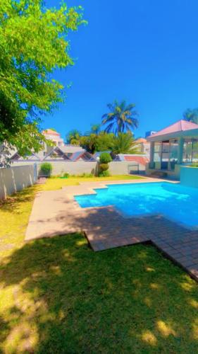 Feels Like Home, Sandton