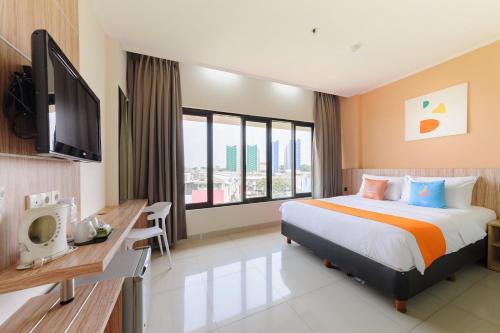 Sans Hotel Green Bekasi by RedDoorz in Bekasi Sans Hotel Green Bekasi by RedDoorz in Bekasi