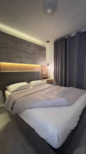 Luxury Apartment in Parklands