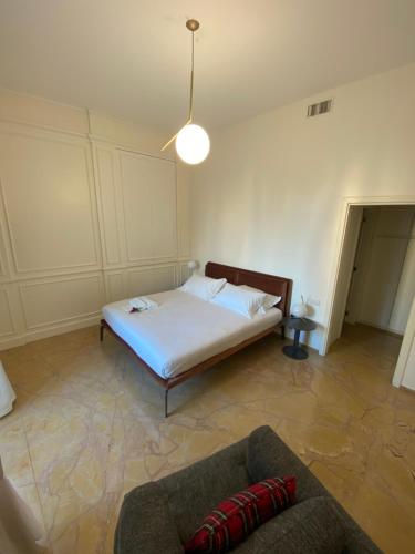 Luxury House With Parking