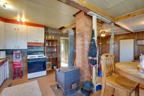 Corral Creek Cow Camp Pet-Friendly Circle Cabin in 格倫代夫 (MT) Corral Creek Cow Camp Pet-Friendly Circle Cabin in 格倫代夫 (MT)