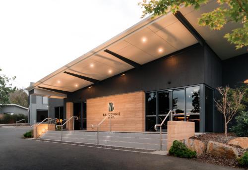 Entrance, Balgownie Estate Vineyard Resort & Spa in Yarra Valley Entrance, Balgownie Estate Vineyard Resort & Spa in Yarra Valley