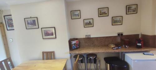 Létesítmények, Shear Annexe Flat in Red Cross Létesítmények, Shear Annexe Flat in Red Cross