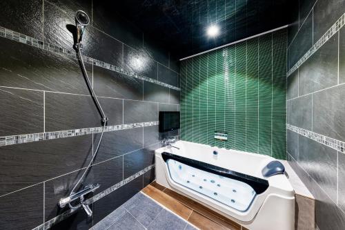 Hotel Artia Dinosaur hirakata -Adult Only in Hirakata Hotel Artia Dinosaur hirakata -Adult Only in Hirakata