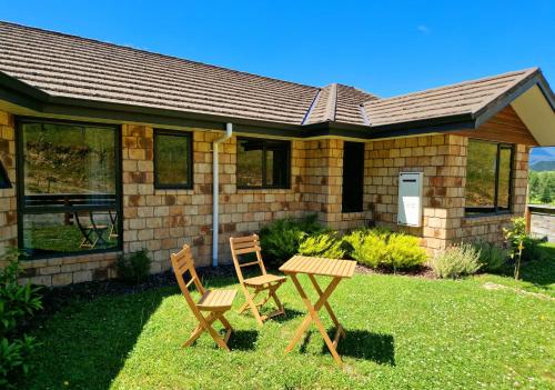 Kert, Blackwood Hills Retreat in Rai Valley Kert, Blackwood Hills Retreat in Rai Valley