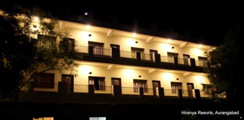 Kilátás, Hiranya Resorts in Daulatabad Kilátás, Hiranya Resorts in Daulatabad