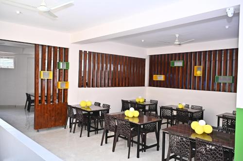 Restaurant, HOTEL SLN COMFORTS in Tumkur Restaurant, HOTEL SLN COMFORTS in Tumkur