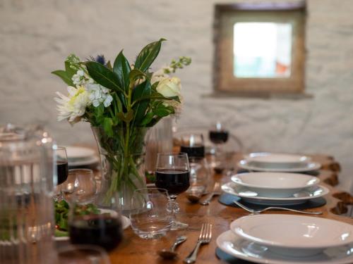 Instalaciones, 5 Bed in Selkirk TOWER in Selkirk Instalaciones, 5 Bed in Selkirk TOWER in Selkirk