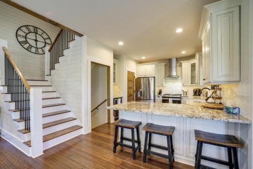 Spacious Glenville Home with Fire Pit and Lake Access in Sapphire (NC) Spacious Glenville Home with Fire Pit and Lake Access in Sapphire (NC)