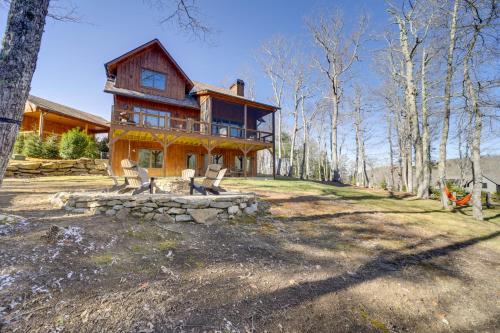 Spacious Glenville Home with Fire Pit and Lake Access in Sapphire (NC) Spacious Glenville Home with Fire Pit and Lake Access in Sapphire (NC)