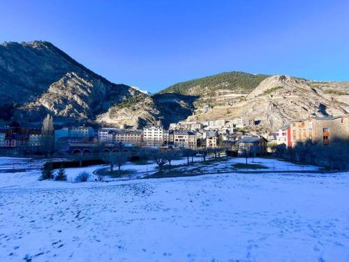 Luxe&Modern In Canillo, 1 Min Walk To Slopes l by BonesVacances in Canillo Luxe&Modern In Canillo, 1 Min Walk To Slopes l by BonesVacances in Canillo