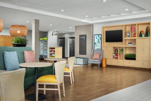 Előcsarnok, Home2 Suites by Hilton Tallahassee State Capitol near Florida Parlament Előcsarnok, Home2 Suites by Hilton Tallahassee State Capitol near Florida Parlament