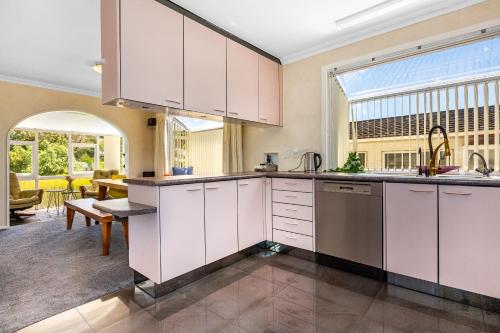 Retro 4 bedroom home, warm and welcoming, quiet location in Porirua Retro 4 bedroom home, warm and welcoming, quiet location in Porirua