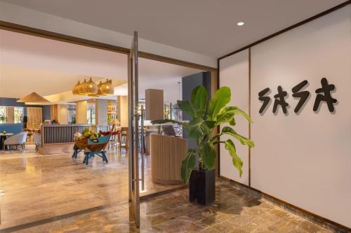 Restaurant, Melia Danang Beach Resort in Hòa Hải Restaurant, Melia Danang Beach Resort in Hòa Hải