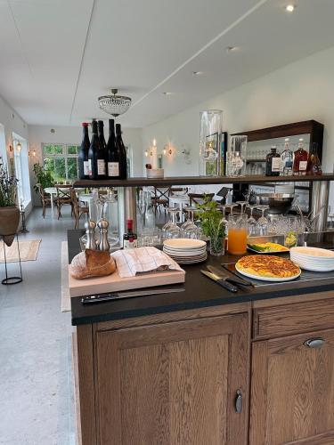 Étterem, Ekenäs Gård på Österlen (Ekenas Gard pa Osterlen) in Simrishamn Étterem, Ekenäs Gård på Österlen (Ekenas Gard pa Osterlen) in Simrishamn