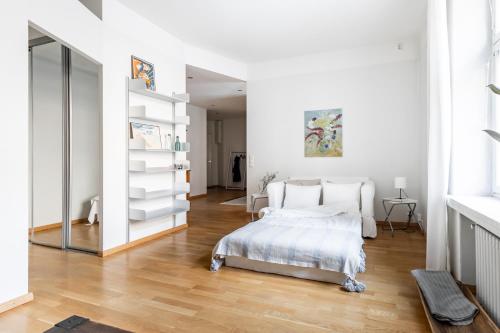 Cozy, spacious and calm apartment - top location in Ullanlinna Cozy, spacious and calm apartment - top location in Ullanlinna