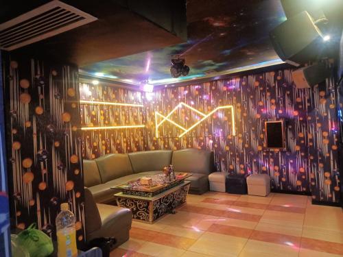PRISTINE HOTEL near 168 Shopping Mall PRISTINE HOTEL near 168 Shopping Mall
