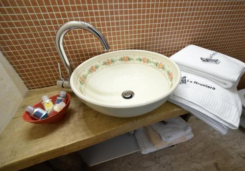 This photo about B&B 'Lo Straniero' shared on HyHotel.com