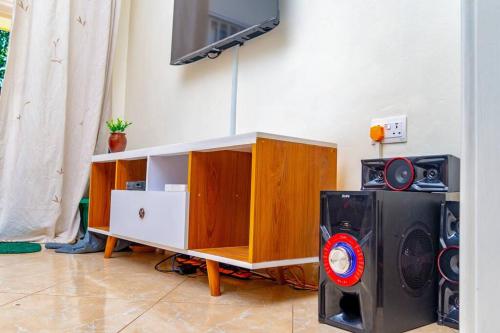 State of the Art 2 Bedroom House