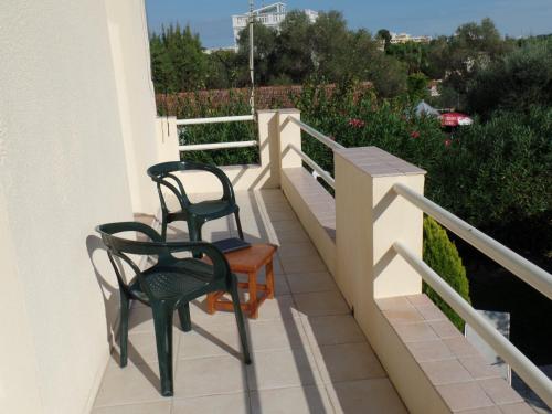 Balcony/terrace, Villa L'Adret et sa piscine in Antibes Balcony/terrace, Villa L'Adret et sa piscine in Antibes