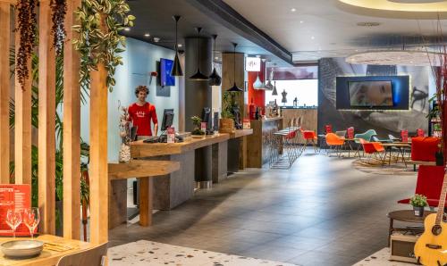 Buitenkant, ibis Madrid Aeropuerto Barajas Hotel in Barajas Buitenkant, ibis Madrid Aeropuerto Barajas Hotel in Barajas
