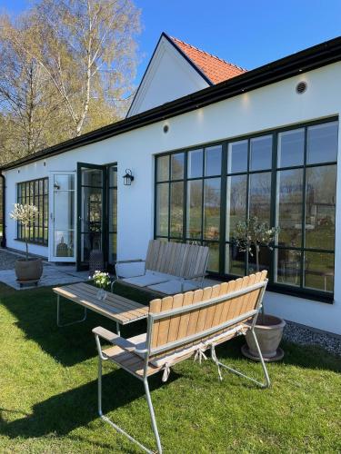 Étterem, Ekenäs Gård på Österlen (Ekenas Gard pa Osterlen) in Simrishamn Étterem, Ekenäs Gård på Österlen (Ekenas Gard pa Osterlen) in Simrishamn