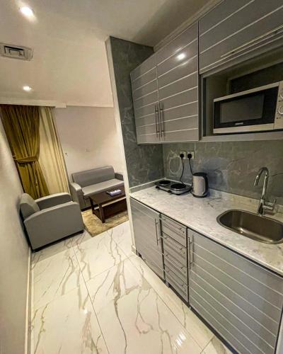 컨티넨탈 스위트 파라와니야 (Continental Suite Farwaniya) in 쿠웨이트 컨티넨탈 스위트 파라와니야 (Continental Suite Farwaniya) in 쿠웨이트