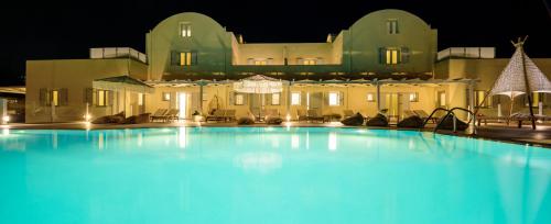 Uszoda, Aliter Suites in Exo Gialos Thiras Uszoda, Aliter Suites in Exo Gialos Thiras
