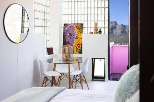 Penthouse Studio stunning Table Mountain view