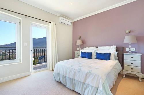 Entire Villa near the beach