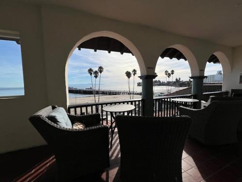 Casablanca Inn on The Beach in Santa Cruz (CA) Casablanca Inn on The Beach in Santa Cruz (CA)